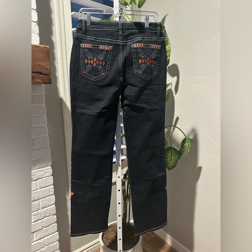 Flamingals Embroidered Rhinestone Decor Mid Rise Bootcut Jeans Size Large NWT - Picture 13 of 14